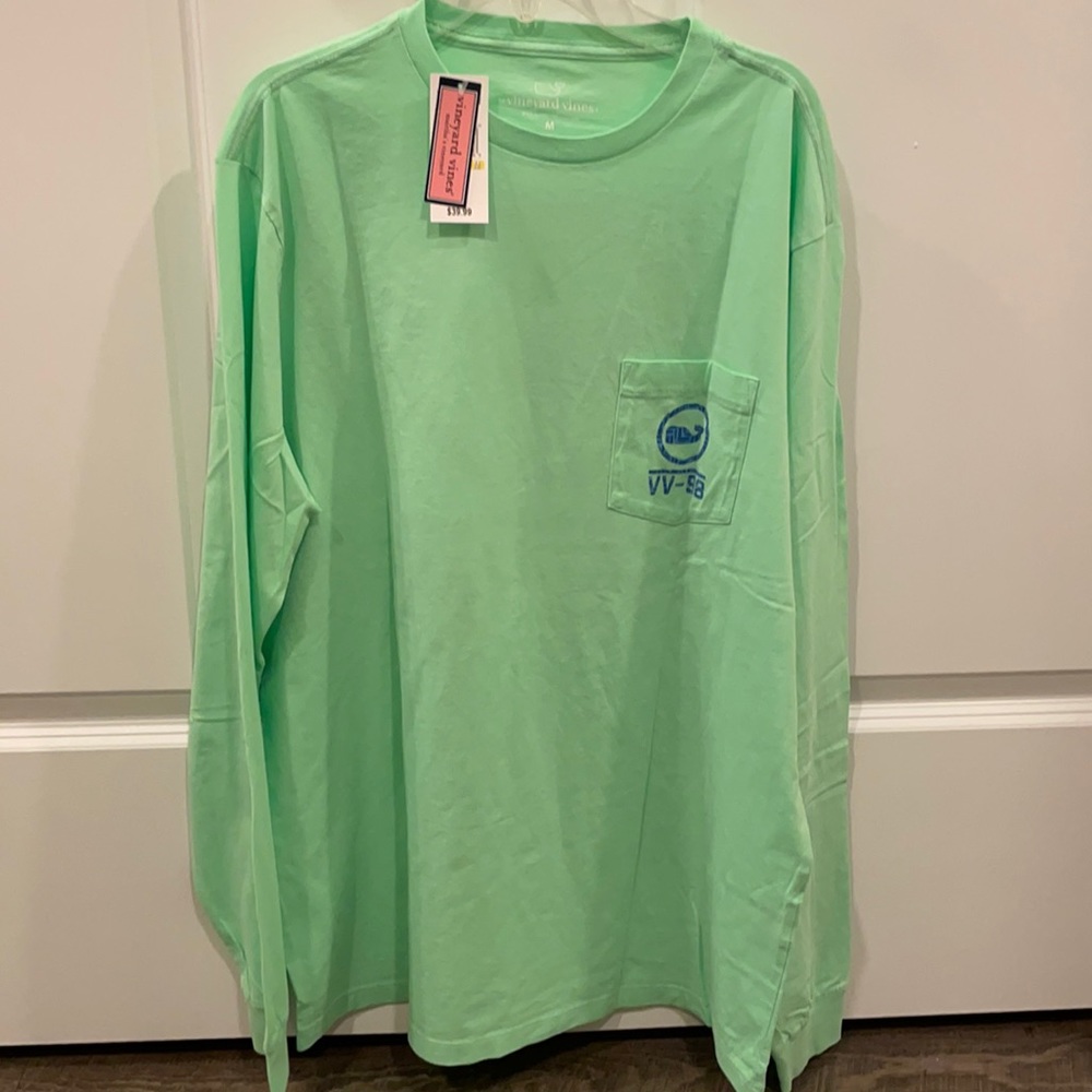 Brand New Vineyard Vines Pocket Tee